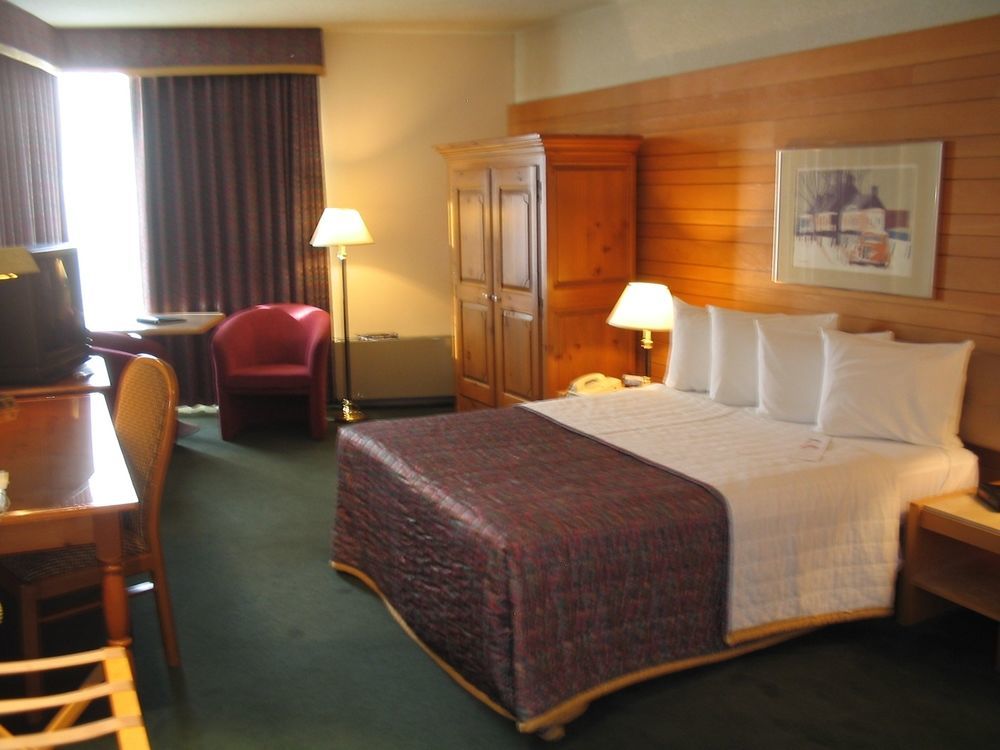 Hotels Gouverneur 里穆斯基 外观 照片