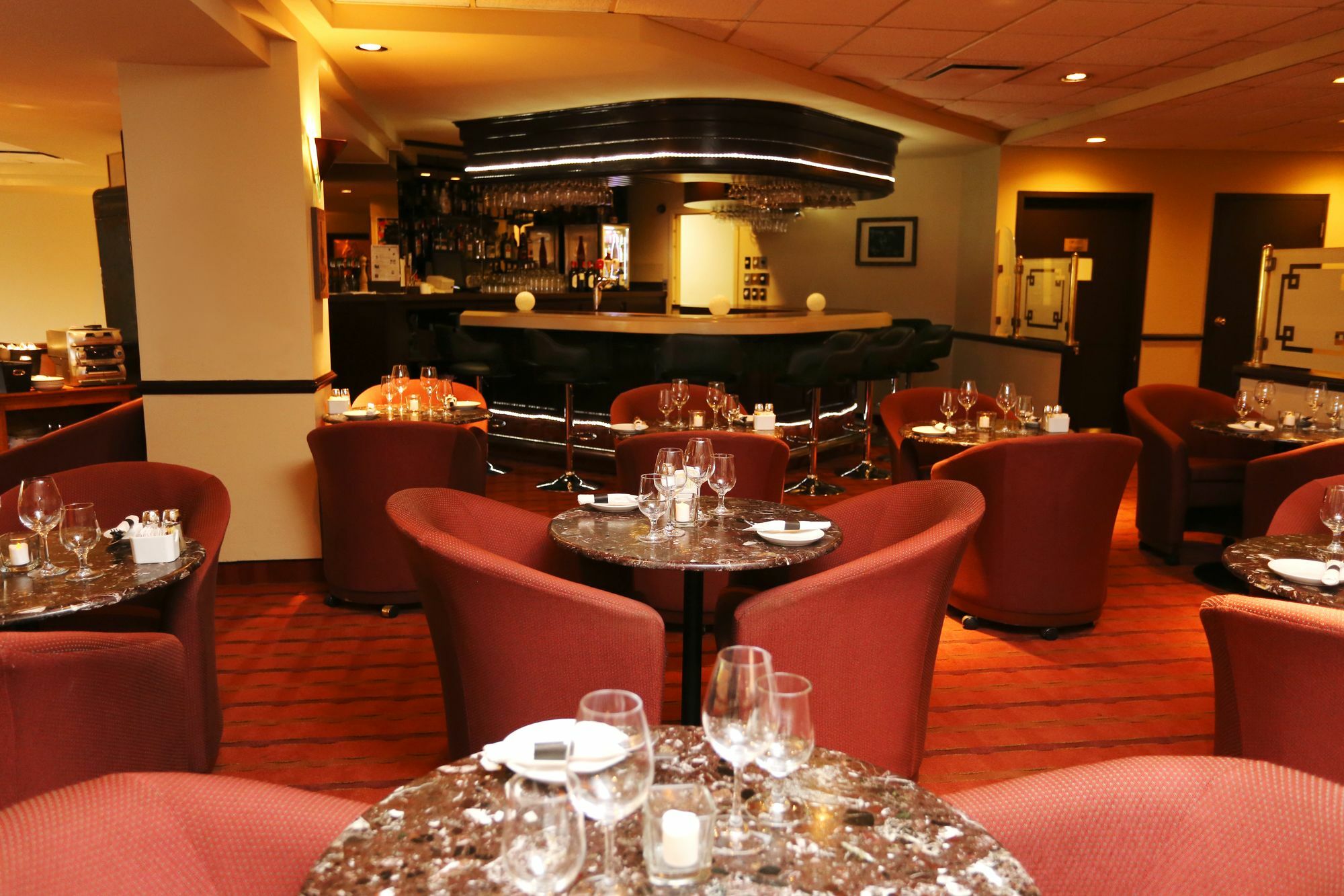 Hotels Gouverneur 里穆斯基 外观 照片